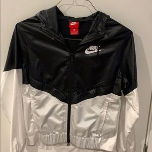 Nike lightweight jacket